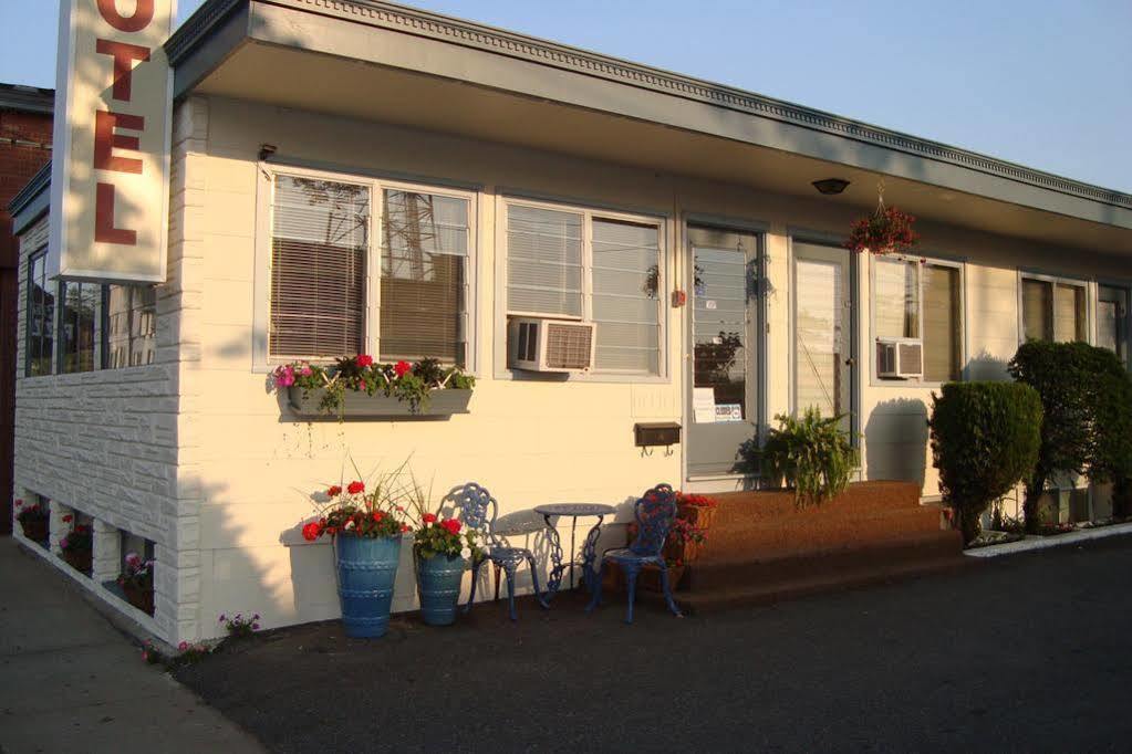 Town & Beach Motel Falmouth Eksteriør bilde